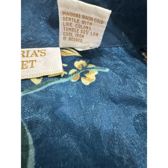 Vintage Victoria's Secret Gold Label Floral Button Up Long Sleeve Top - Picture 5 of 5